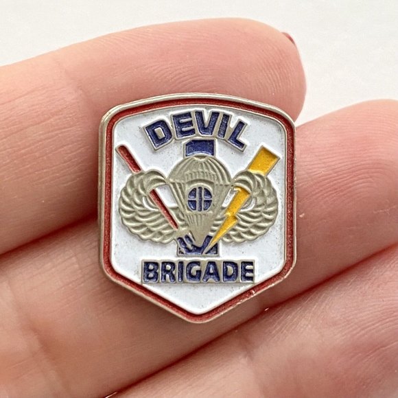 US Army Combat 82nd Airborne AA Devil Brigade Crest DUI DI Enamel Pin 7/8” - Picture 2 of 5